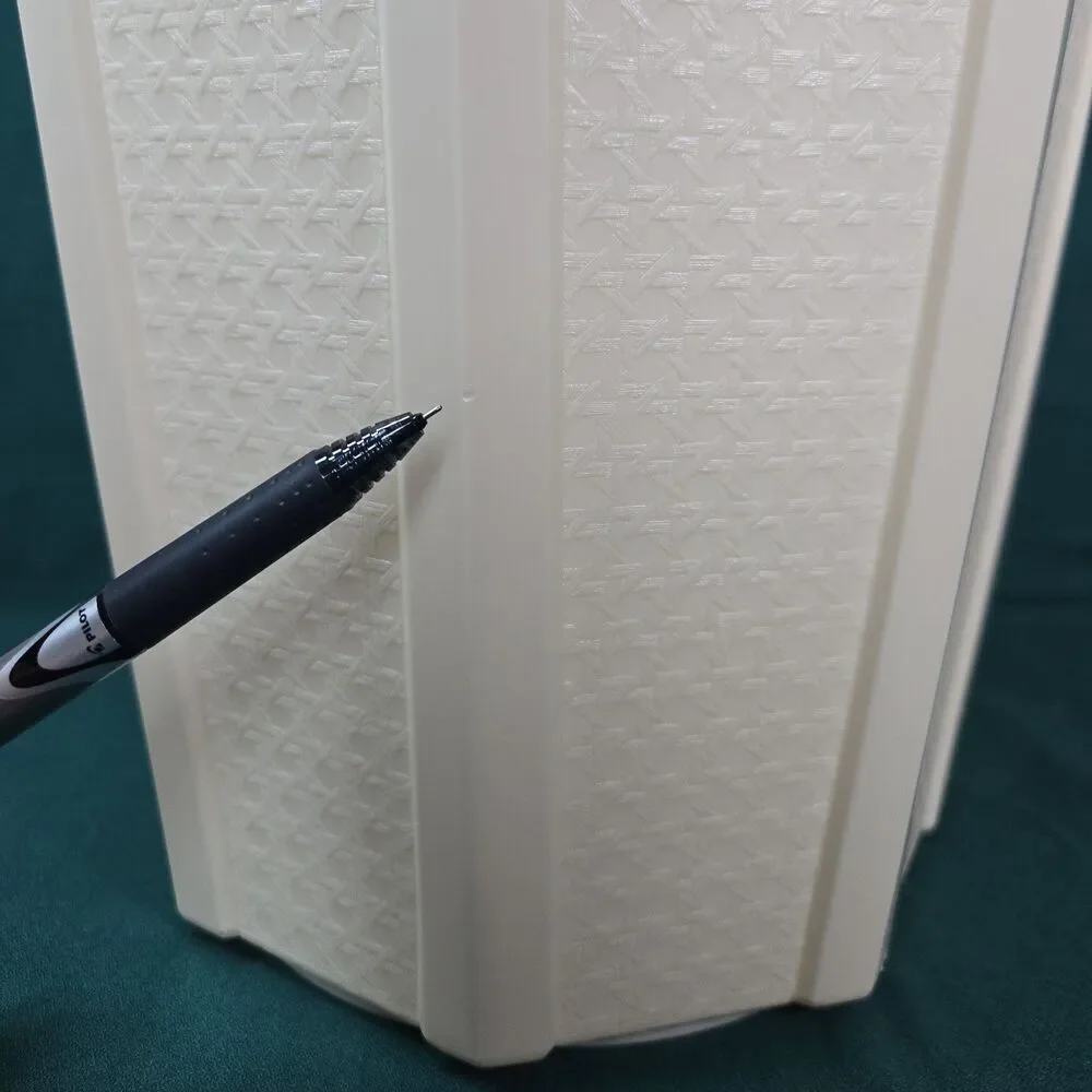 VTG Rubbermaid Off White Wastebasket Trash Can Basketweave Plastic MCM 10.5